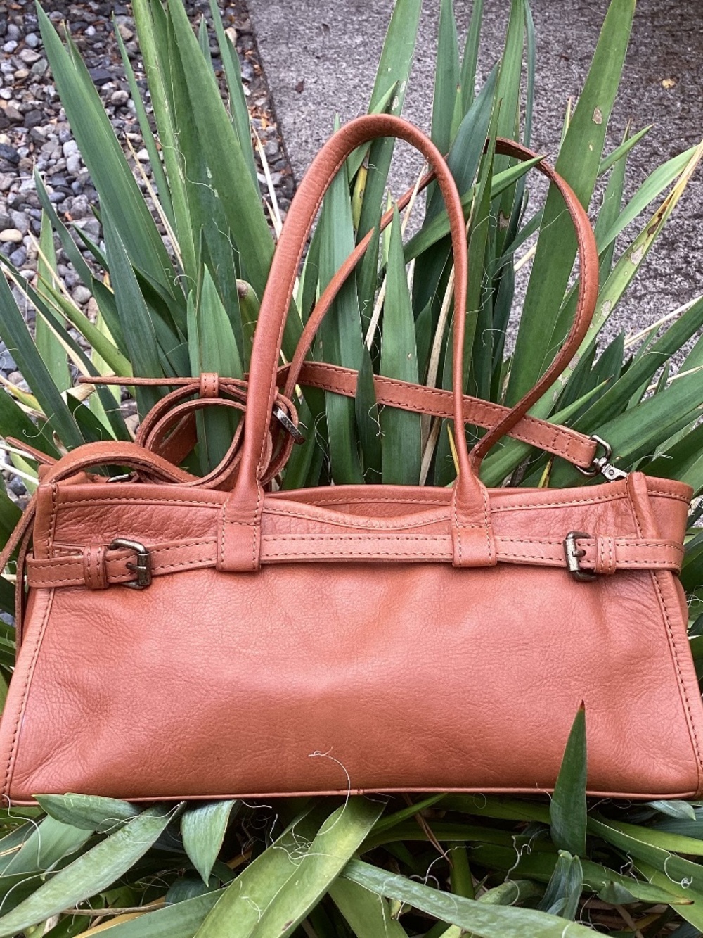 Beautiful Soft Genuine Leather Square Style Tote Crossbody Handbag🦋